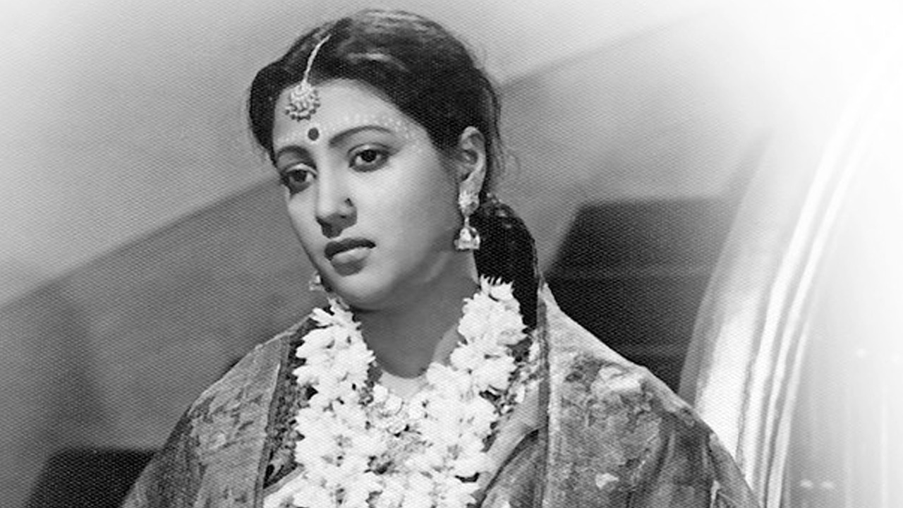 Remembering Suchitra Sen: The Enigmatic Bengali Actress and her Iconic On-screen Romance